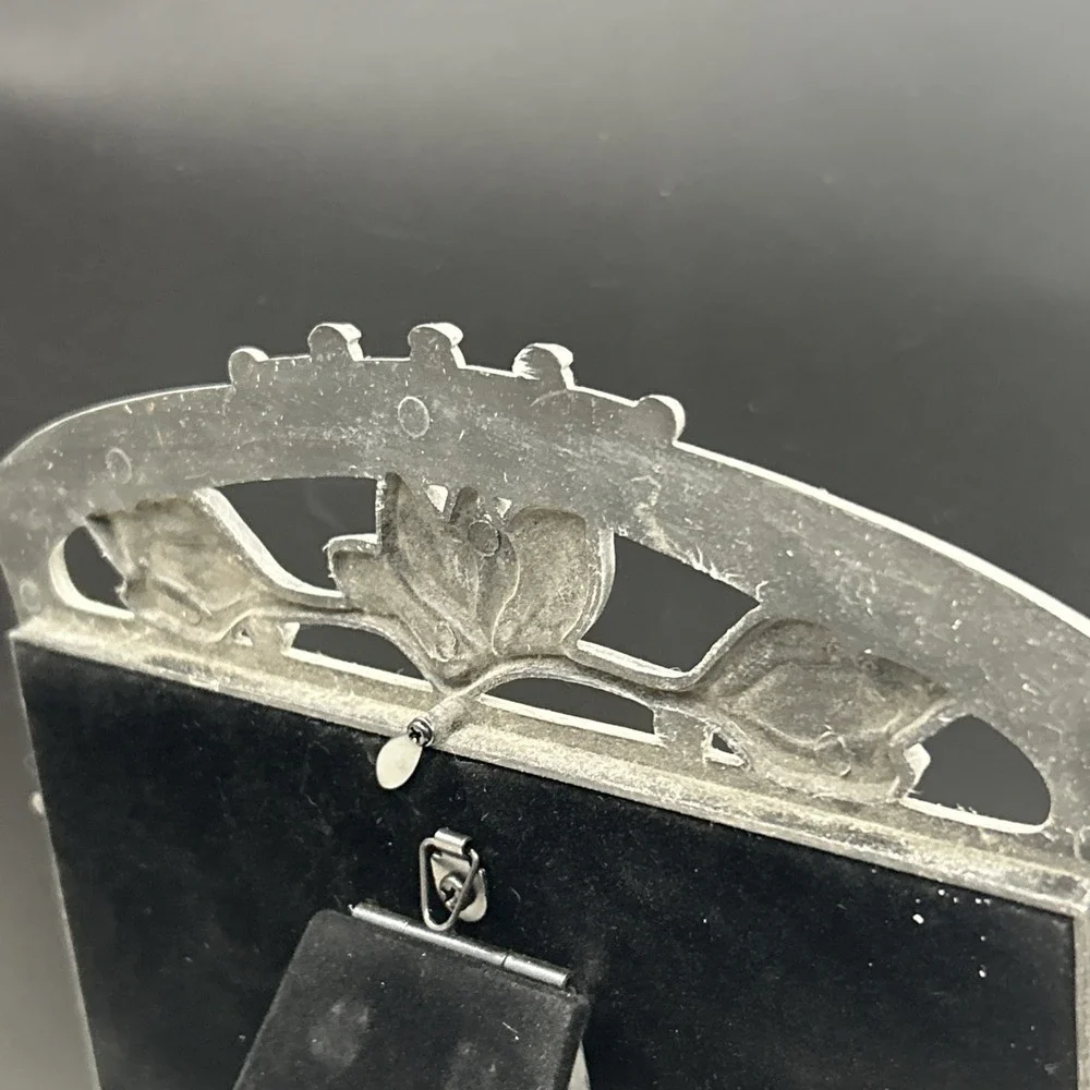 Vintage Westin Gallery Pewter Table-Top Victorian Floral Photo Frame for 5 X 7